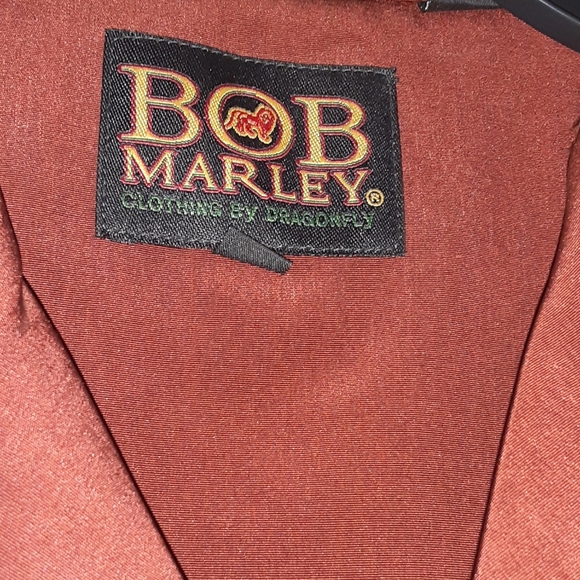 BOB MARLEY COLLECTION SHORT SLEEVED SHIRT NWOT - Picture 5 of 5